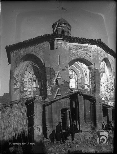 Iglesia de Santa María. Vista exterior del cimborrio. Ricardo del Arco y Garay. Tamarite de Litera